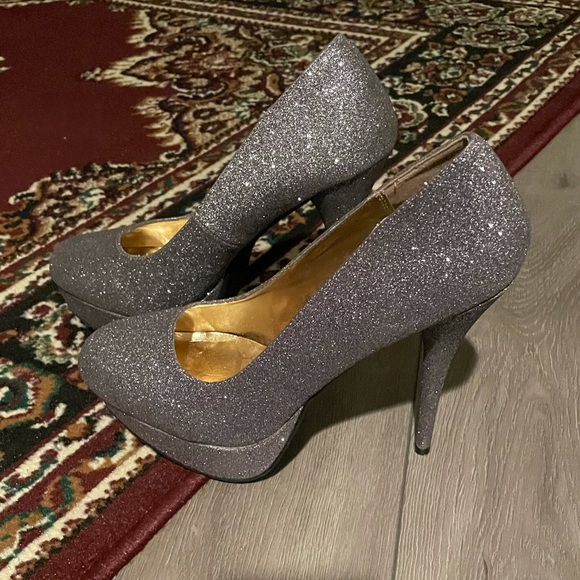 NWOB Charlotte Russe Glitter Classic Pump - Picture 5 of 8